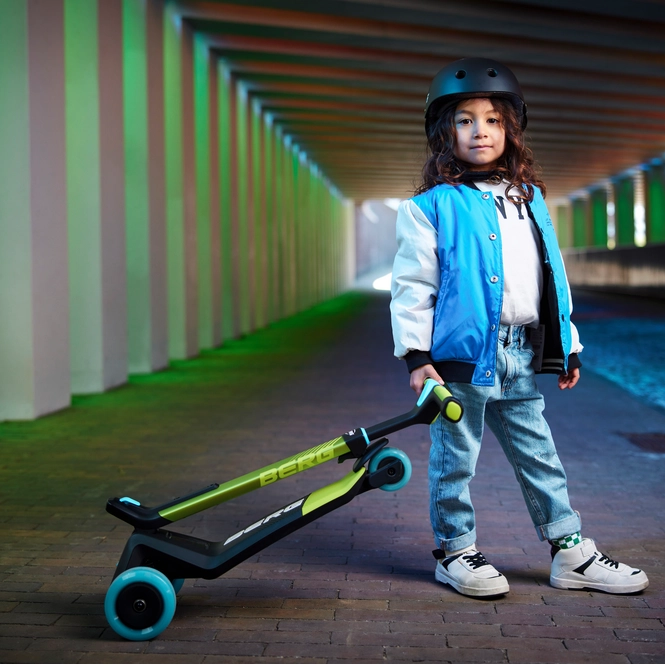 BERG NEXO Kinderroller 3-Rad klappbar LED lime